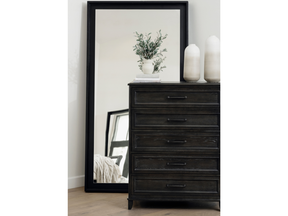 Audrey Chest